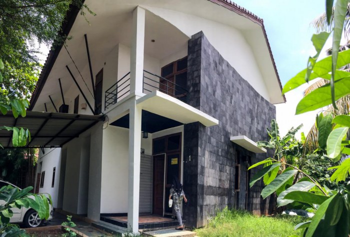 Rumah disewakan di Meadow Green Lippo Cikarang